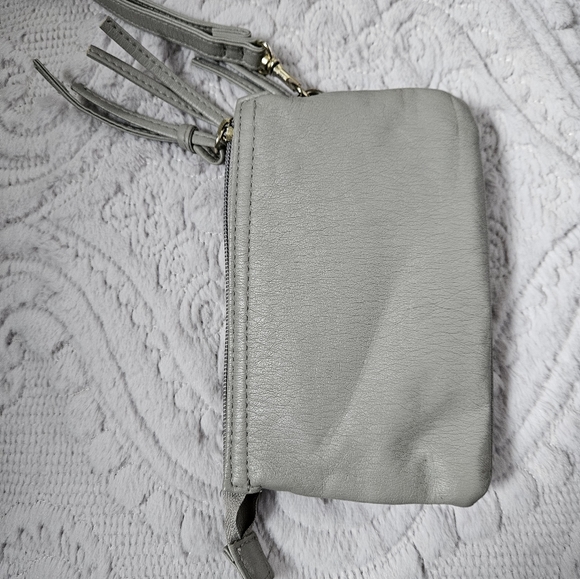 Grey Clutch - Picture 2 of 3